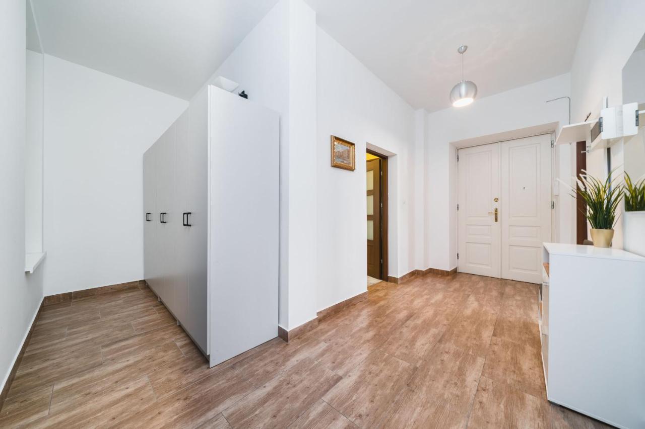 Aparthotel Barbakan Old Town Cracovia